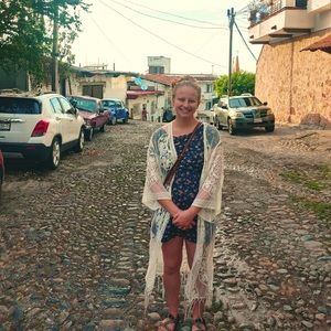 Meet your Posher, Delaney